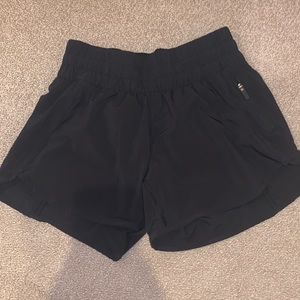 Lululemon Track That High Rise Short 3” size 4 black